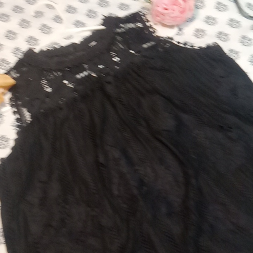 Pretty Black Lace  Top - Picture 13 of 16